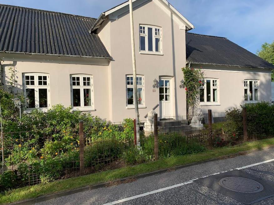 Hedensted Bed And Breakfast Losning Exterior photo